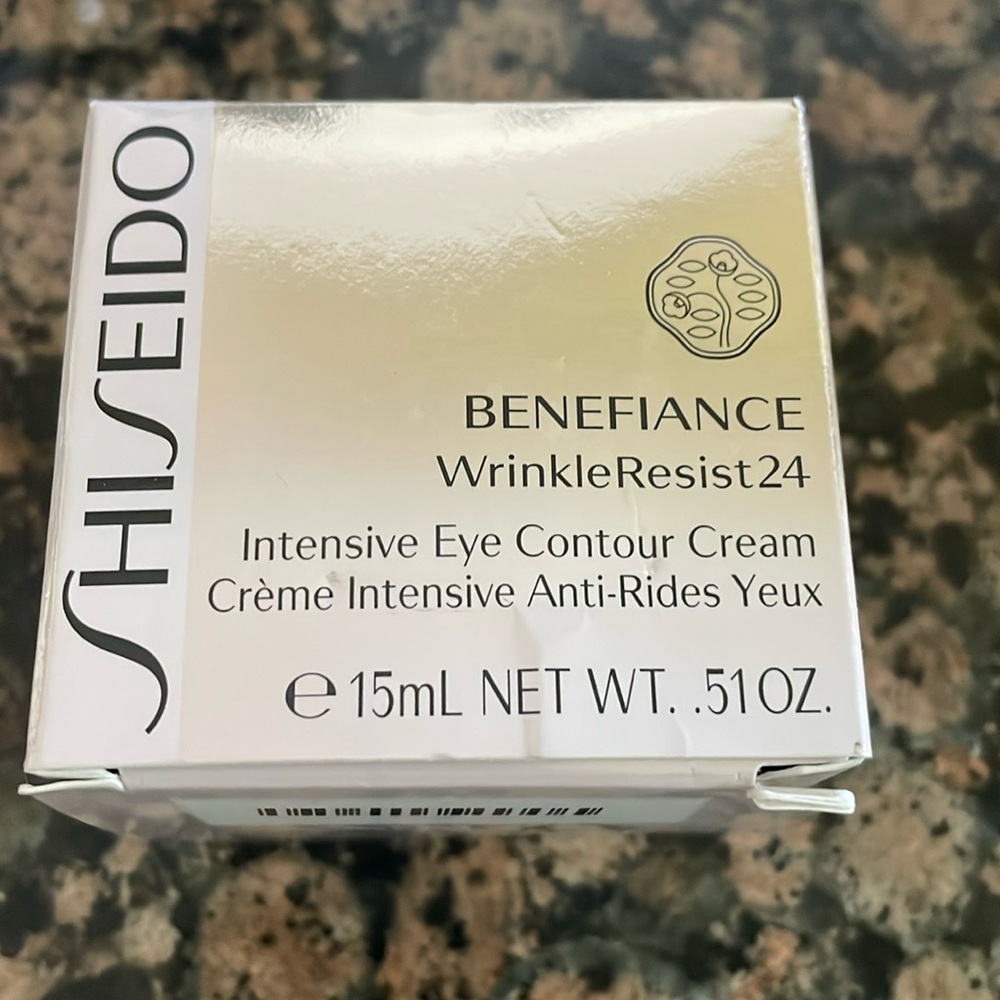 Shiseido Benefiance  Eye contour cream